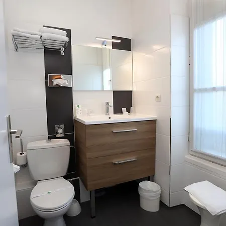 Henri Iv Hotel Coutras