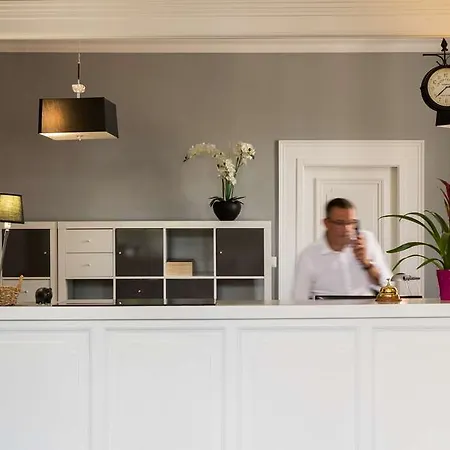 Henri Iv Hotel Coutras