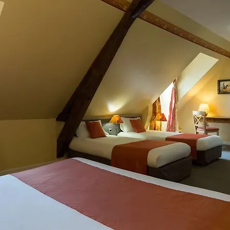 Hotel Henri Iv 3*