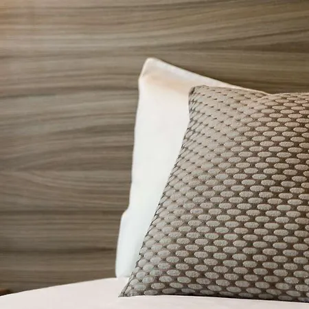Henri Iv Hotel 3*