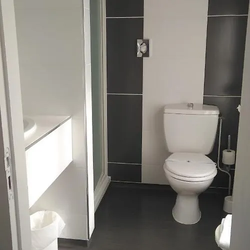 Henri Iv Отель 3*