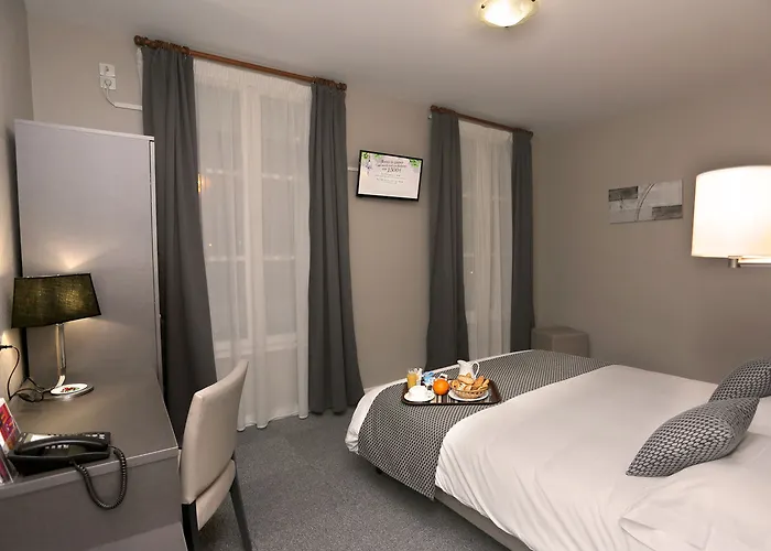 Hotel Henri Iv Coutras